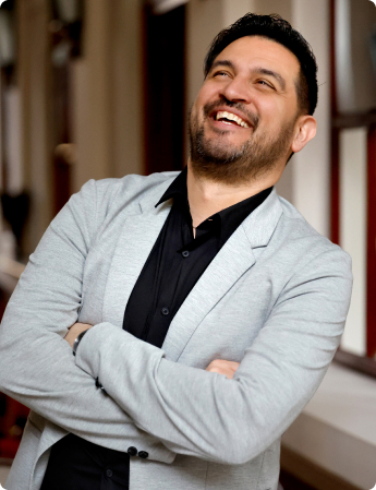 Nagy Róbert portréja a Békéscsabai Jókai Színházban
